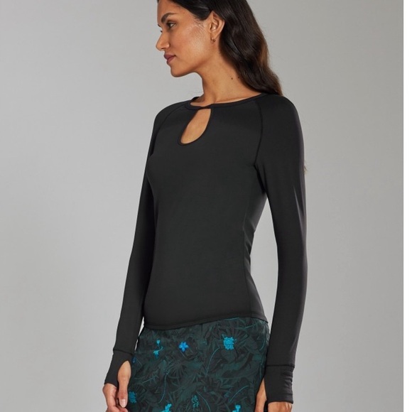 Greyson tulia top in dark green size medium embroidered with st.ives on sleeve - Picture 1 of 8